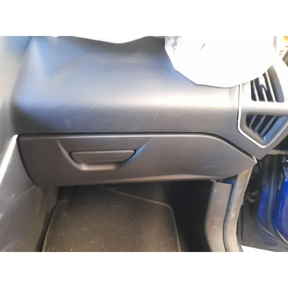 Guantera para Ford Focus Iii