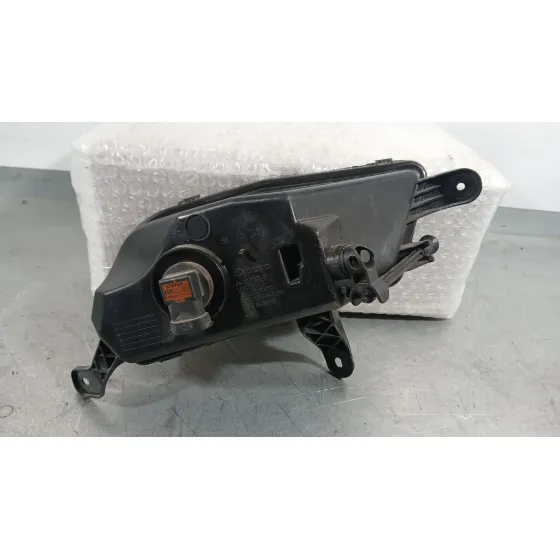 Faro Antiniebla Izquierdo para Opel Astra K (B16)