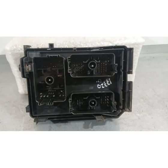Caja Reles / Fusibles para Opel Astra K (B16)