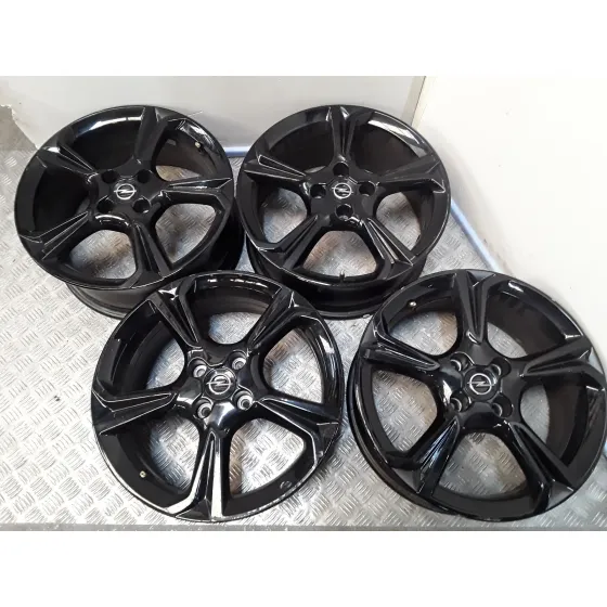 Juego Llantas Aluminio para Opel Corsa F (P2Jo)