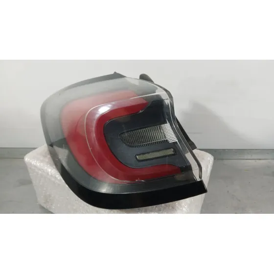 Piloto Trasero Izquierdo Exterior para Ford Puma (J2K, Cf7)