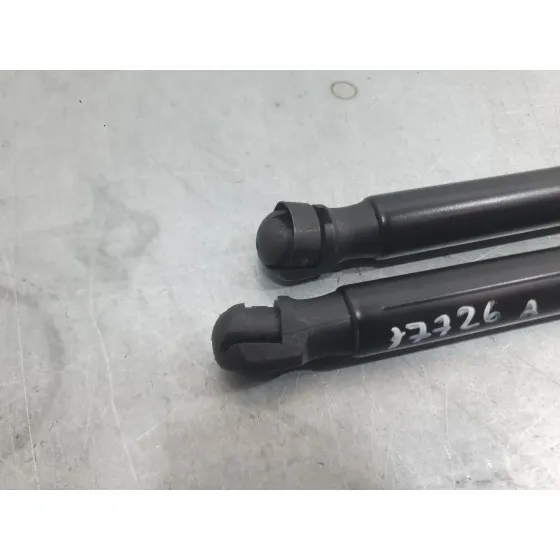 Amortiguadores Maletero / Porton para Ford Focus Iii