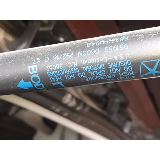 Amortiguadores Maletero / Porton para Jeep Compass (Mp, M6, Mv, M7)