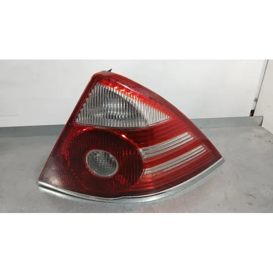 Piloto Trasero Derecho para Ford Mondeo Iii (B5Y)