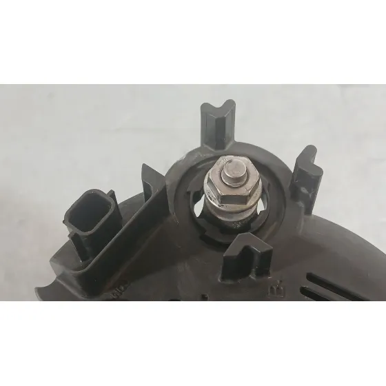 Alternador para Nissan Micra V (K14)