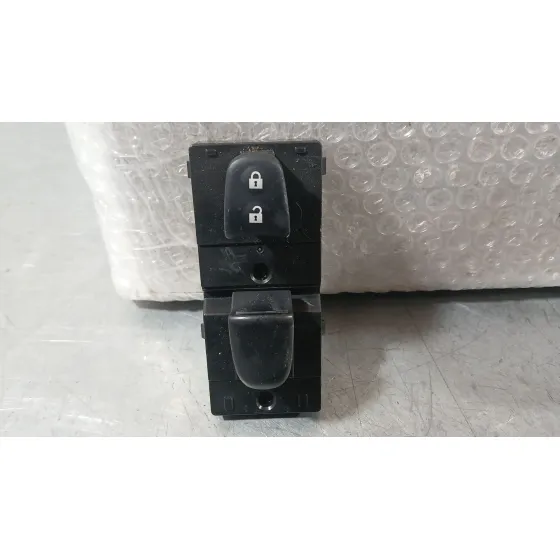 Mando Elevalunas Delantero Derecho para Nissan Micra V (K14)