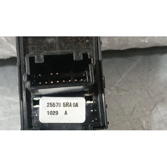 Mando Retrovisor para Nissan Micra V (K14)