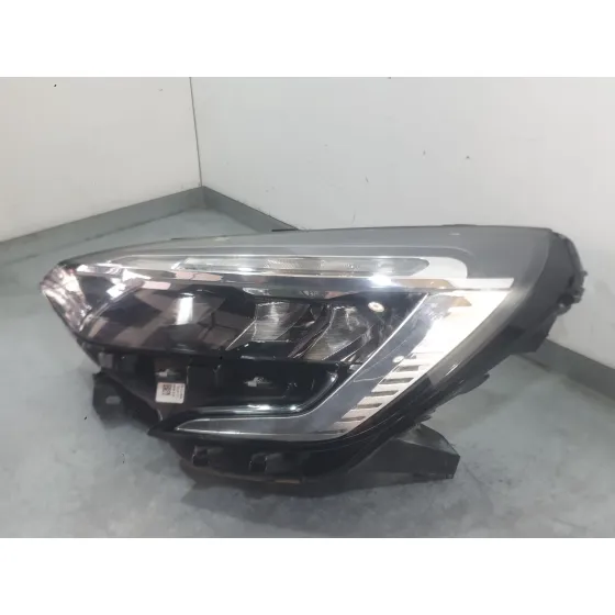 Faro Izquierdo para Renault Clio V (B7_)