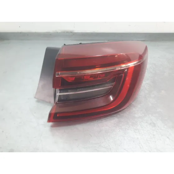 Piloto Trasero Derecho Exterior para Renault Clio V (B7_)