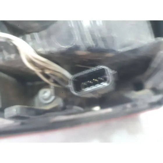 Piloto Trasero Derecho Exterior para Renault Clio V (B7_)