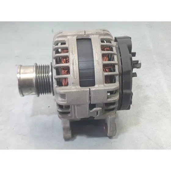 Alternador para Seat Ibiza V (Kj1, Kjg)