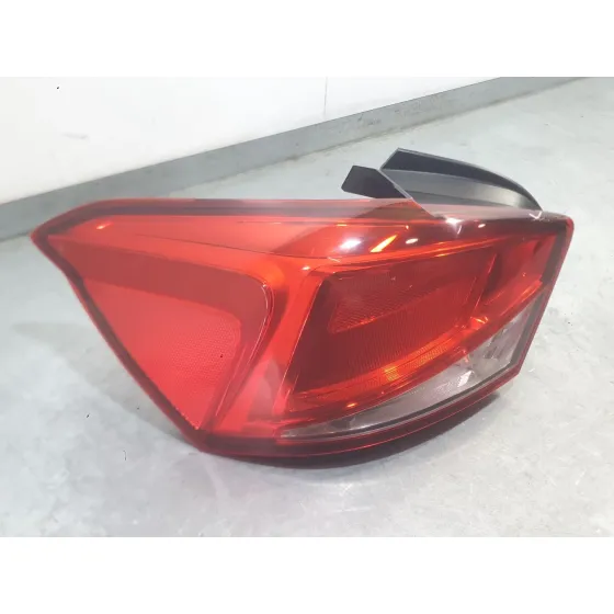 Piloto Trasero Izquierdo para Seat Ibiza V (Kj1, Kjg)