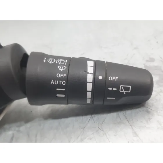 Mando Limpia para Nissan Note (E12)