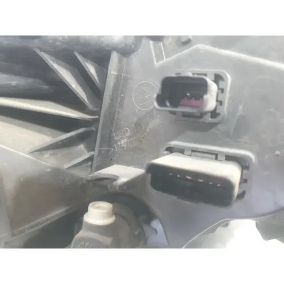 Faro Izquierdo para Renault Clio Iv (Bh_)