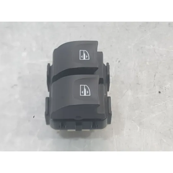 Mando Elevalunas Delantero Izquierdo para Renault Clio Iv (Bh_)