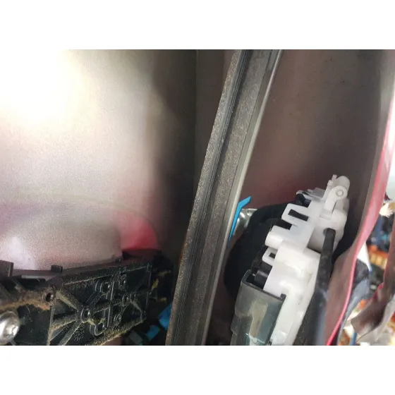 Cerradura Puerta Trasera Izquierda para Toyota Yaris (_P13_)