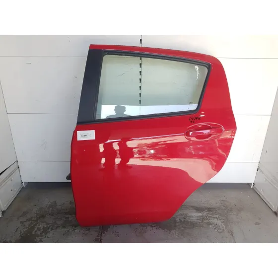Puerta Trasera Izquierda para Toyota Yaris (_P13_)