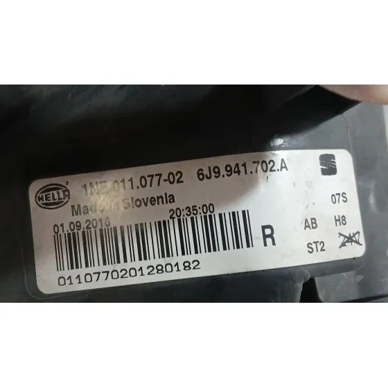Faro Antiniebla Derecho para Seat Leon St (5F8)