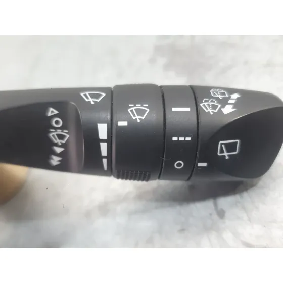 Mando Limpia para Toyota Auris (_E18_)