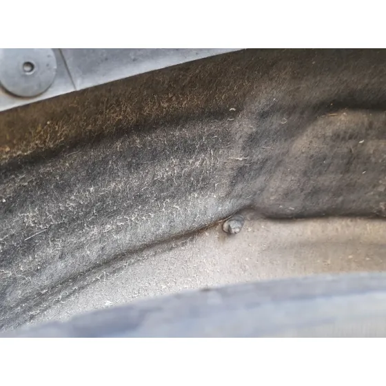 Plastico Pase Rueda Tras. Izq. para Bmw X1 (E84)