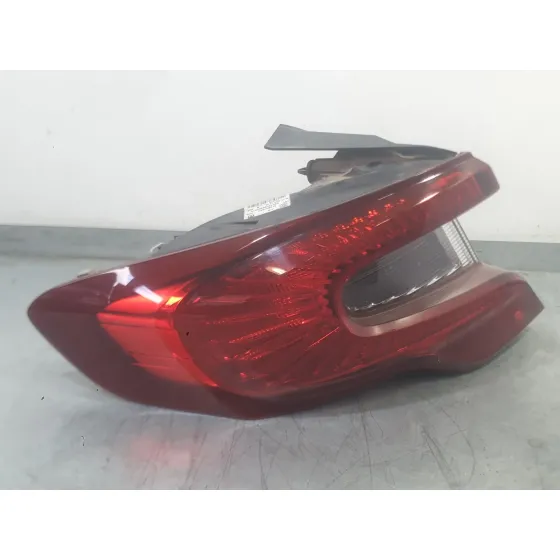 Piloto Trasero Izquierdo para Fiat Tipo Sedan (356_, 357_)