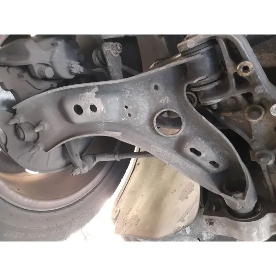 Brazo Suspension Inferior Delantero Derecho para Volkswagen Tiguan (5N_)