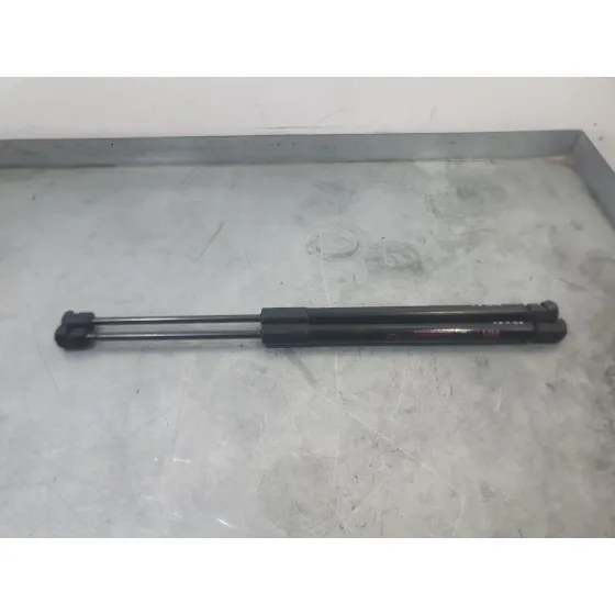 Amortiguadores Maletero / Porton para Kia Stonic (Yb)