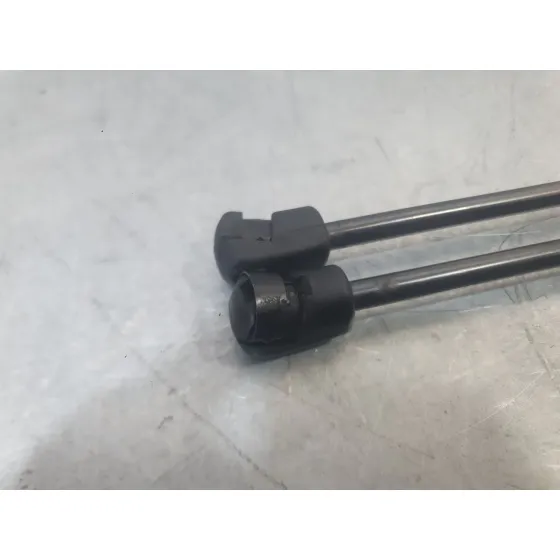 Amortiguadores Maletero / Porton para Kia Stonic (Yb)