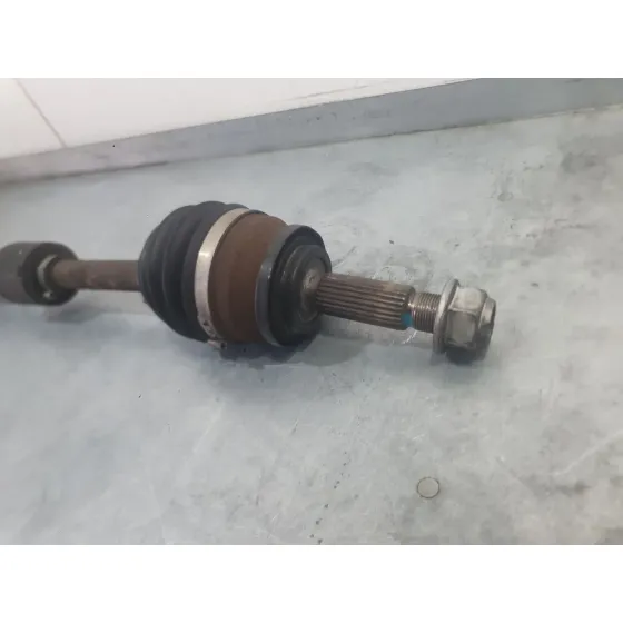 Transmision Delantera Izquierda para Kia Stonic (Yb)