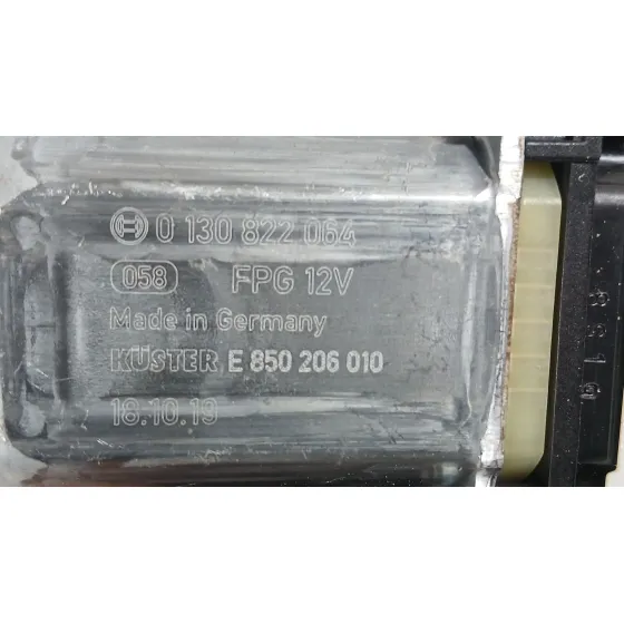 Motor Elevalunas Delantero Derecho para Volkswagen Polo Vi (Aw1, Bz1, Ae1)
