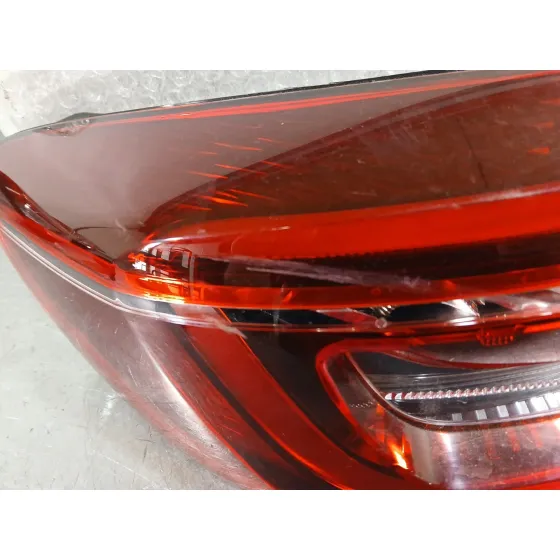 Piloto Trasero Izquierdo Exterior para Renault Clio V (B7_)