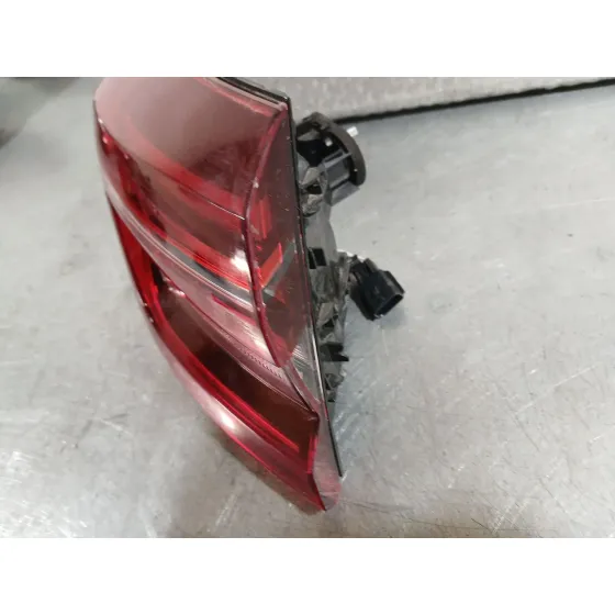 Piloto Trasero Izquierdo Exterior para Renault Clio V (B7_)