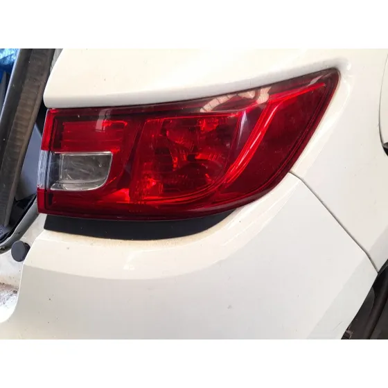 Piloto Trasero Derecho Exterior para Renault Clio Iv (Bh_)