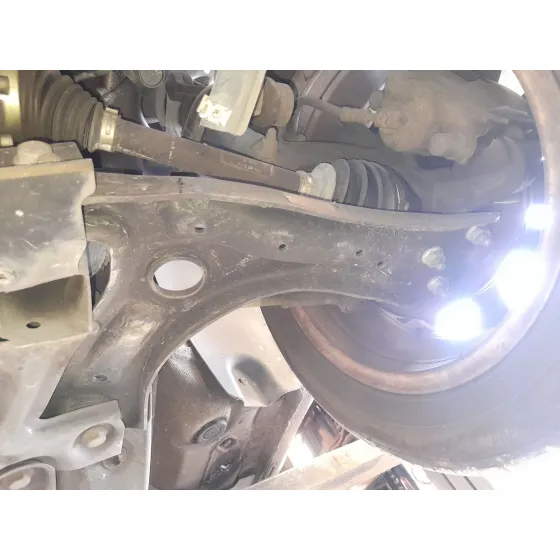 Brazo Suspension Inferior Delantero Izquierdo para Seat Ibiza Iv (6J5, 6P1)