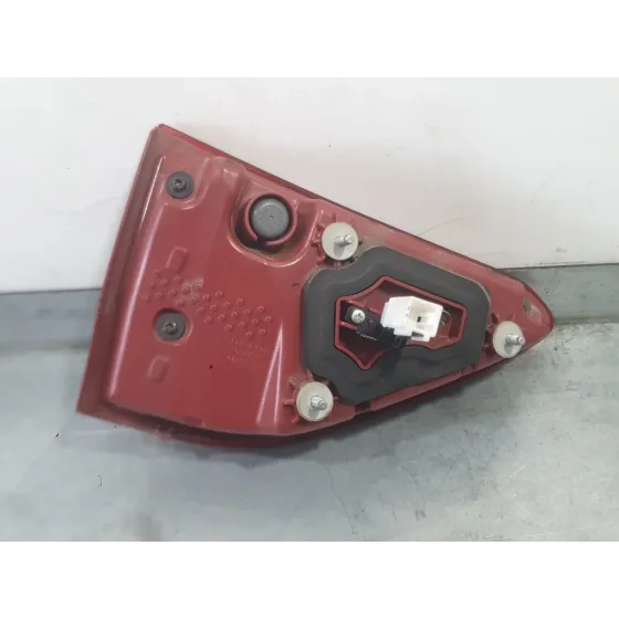 Piloto Trasero Derecho Interior para Kia Stonic (Yb)