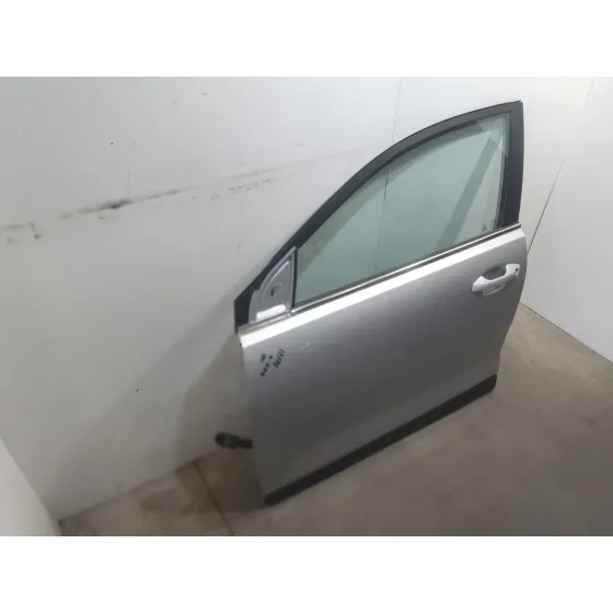 Puerta Delantera Izquierda para Kia Stonic (Yb)