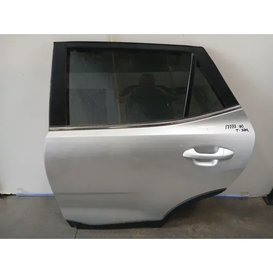 Puerta Trasera Izquierda para Kia Stonic (Yb)