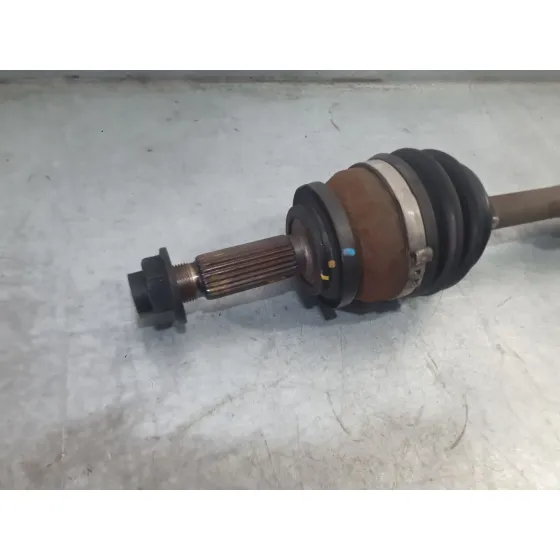 Transmision Delantera Izquierda para Kia Stonic (Yb)