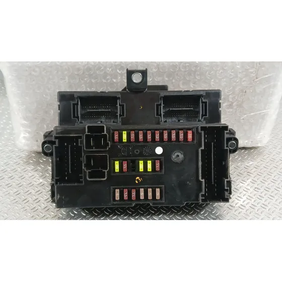 Caja Reles / Fusibles para Peugeot Boxer Autobus