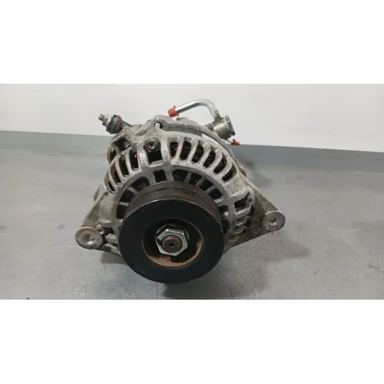 Alternador para Hyundai H-1 / Starex Autobus (A1)