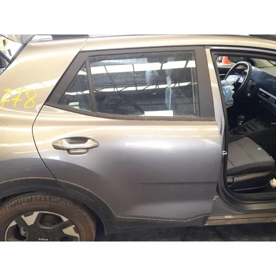 Puerta Trasera Derecha para Kia Stonic (Yb)