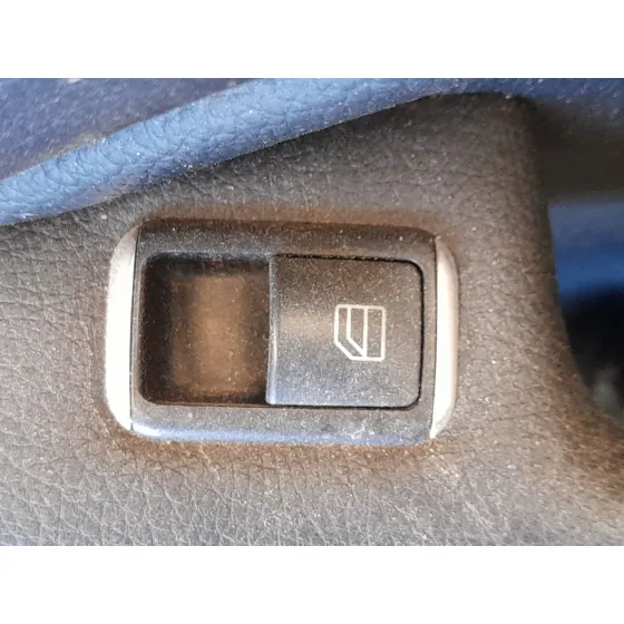 Mando Elevalunas Delantero Derecho para Mercedes-Benz Cla Coupe (C117)