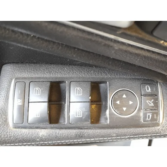 Mando Elevalunas Trasero Izquierdo para Mercedes-Benz Cla Coupe (C117)