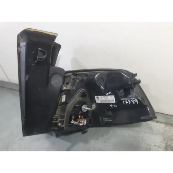 Piloto Trasero Izquierdo Exterior para Peugeot 5008 Ii (Mc_, Mj_, Mr_, M4_)