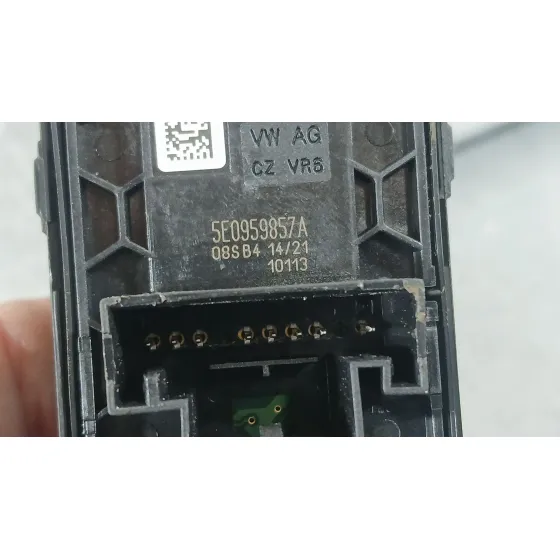 Mando Elevalunas Delantero Izquierdo para Skoda Fabia Iii (Nj3)