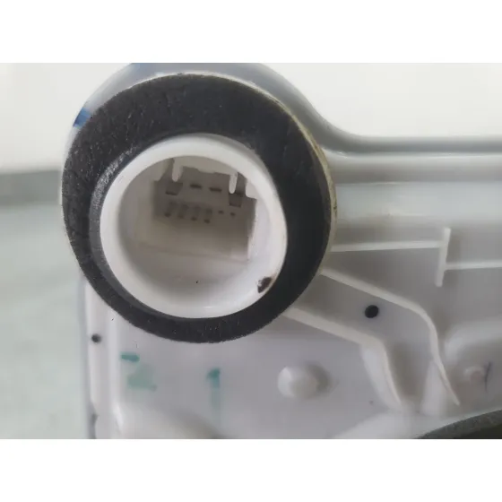 Cerradura Puerta Delantera Izquierda para Toyota Corolla Sedan (_E21_)