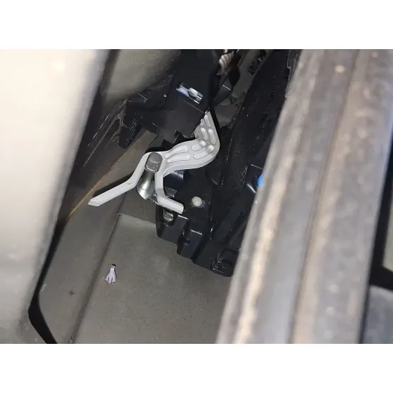Cerradura Puerta Trasera Derecha para Toyota Corolla Sedan (_E21_)