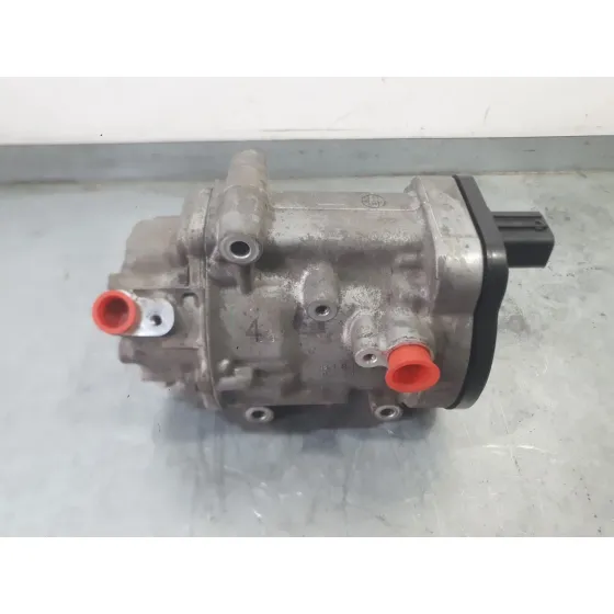 Compresor Aire Acondicionado para Toyota Corolla Sedan (_E21_)
