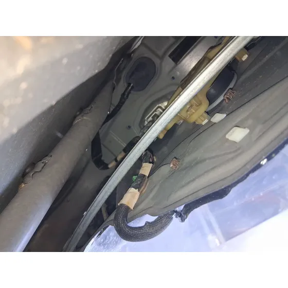 Elevalunas Trasero Izquierdo para Toyota Corolla Sedan (_E21_)