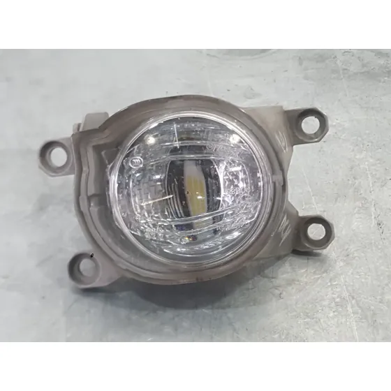 Faro Antiniebla Derecho para Toyota Corolla Sedan (_E21_)
